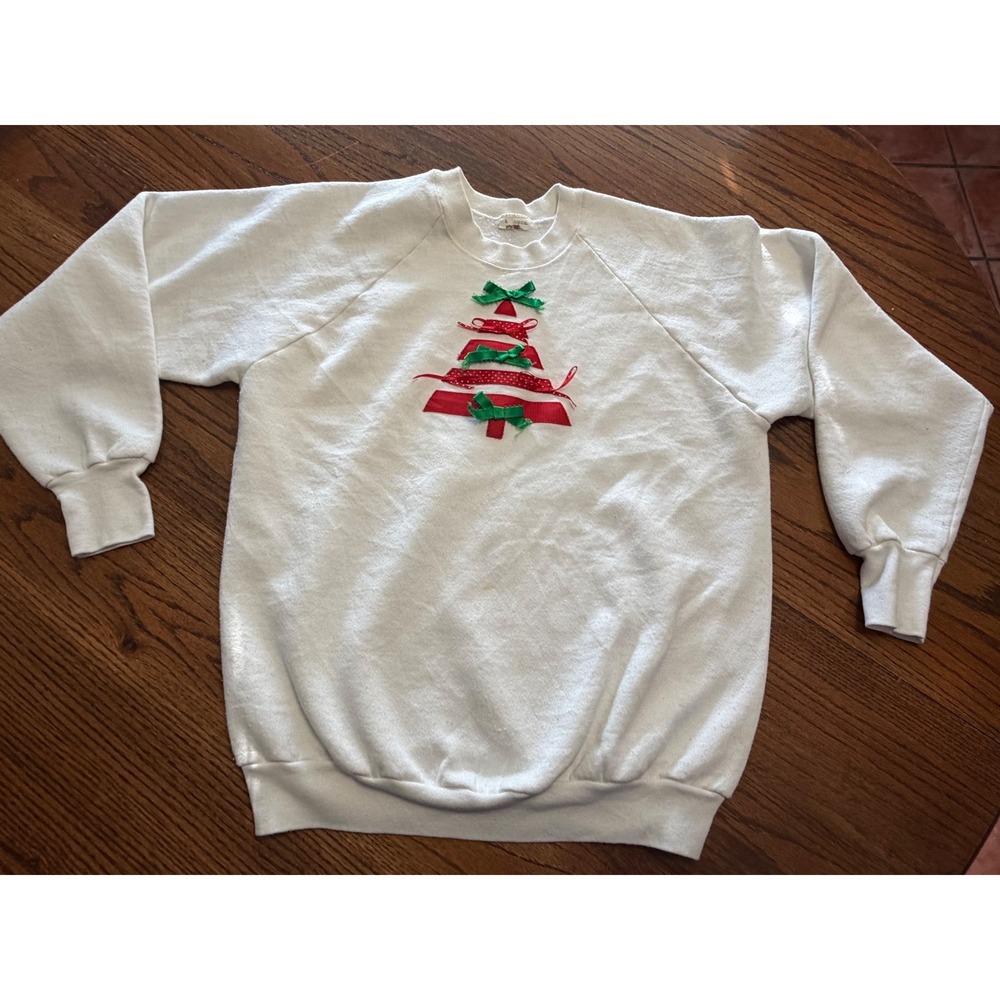 Vintage Fruit of the Loom Christmas Tree Ribbon Sweatshirt White Large Festive